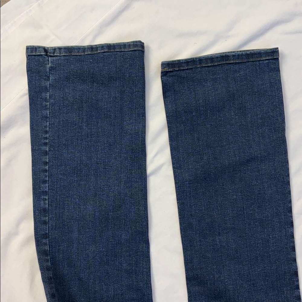 Ingrid & Isabel Crossover Panel Maternity Denim with Black Waistband sz 4/27R - Picture 3 of 7